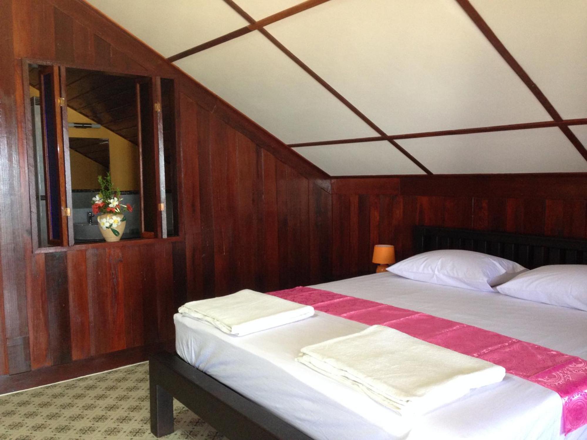 Sea Breeze House, Naiplao Beach Khanom Chambre photo