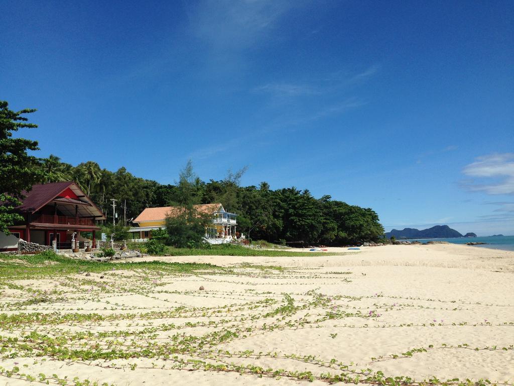 Sea Breeze House, Naiplao Beach Khanom Chambre photo