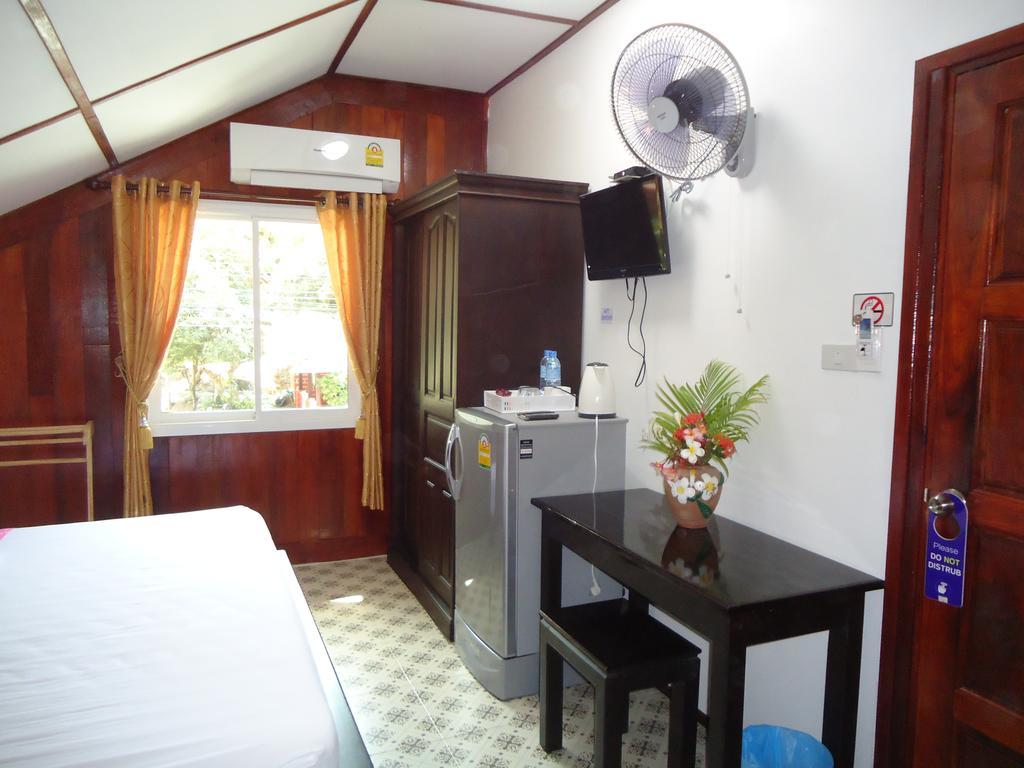 Sea Breeze House, Naiplao Beach Khanom Extérieur photo