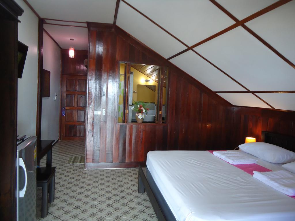 Sea Breeze House, Naiplao Beach Khanom Extérieur photo