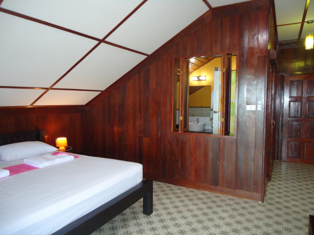 Sea Breeze House, Naiplao Beach Khanom Extérieur photo